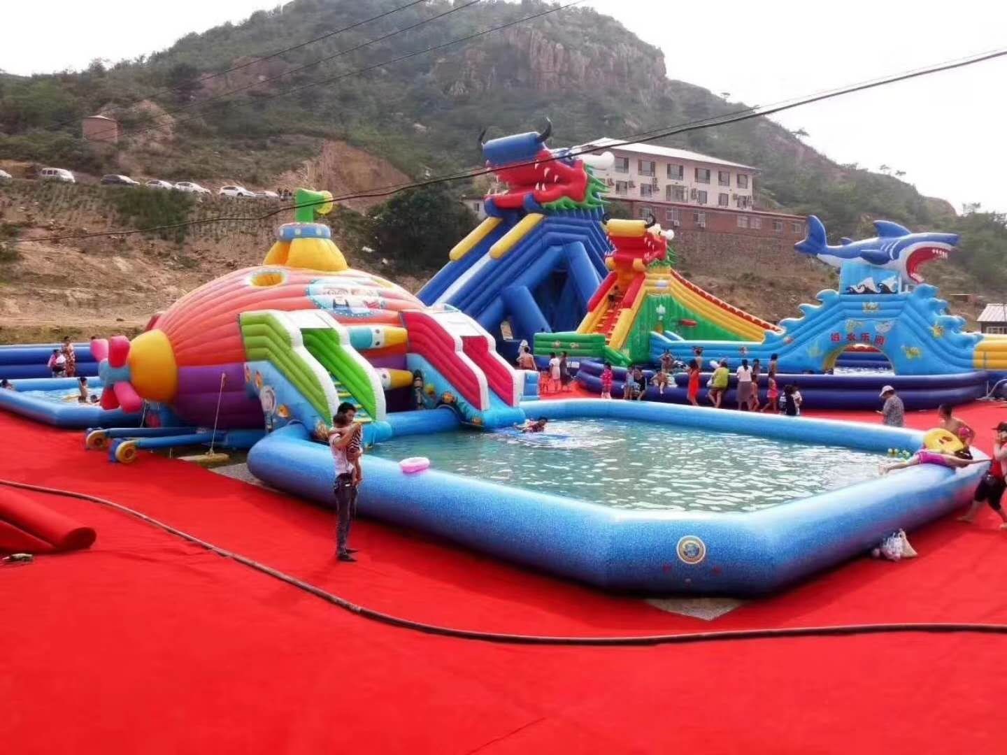 江门深海潜艇充气水上乐园